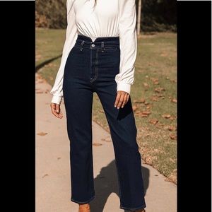 Levi’s Ribcage Tailored Dark Wash Straight Ankle